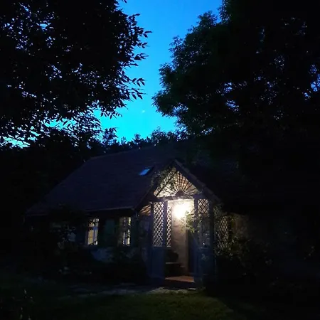 Dom W Puszczy * Nowe Kwiejce