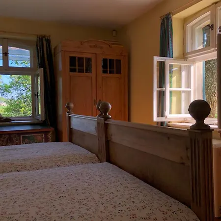 Dom W Puszczy ロッジ *