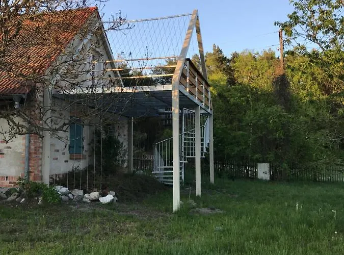 Dom W Puszczy * Nowe Kwiejce